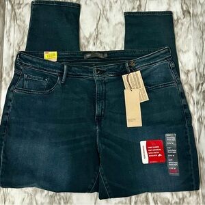 Levi's Blue Skinny Jeans with Stretch and Faded Look Dark Wash Tummy Slimming